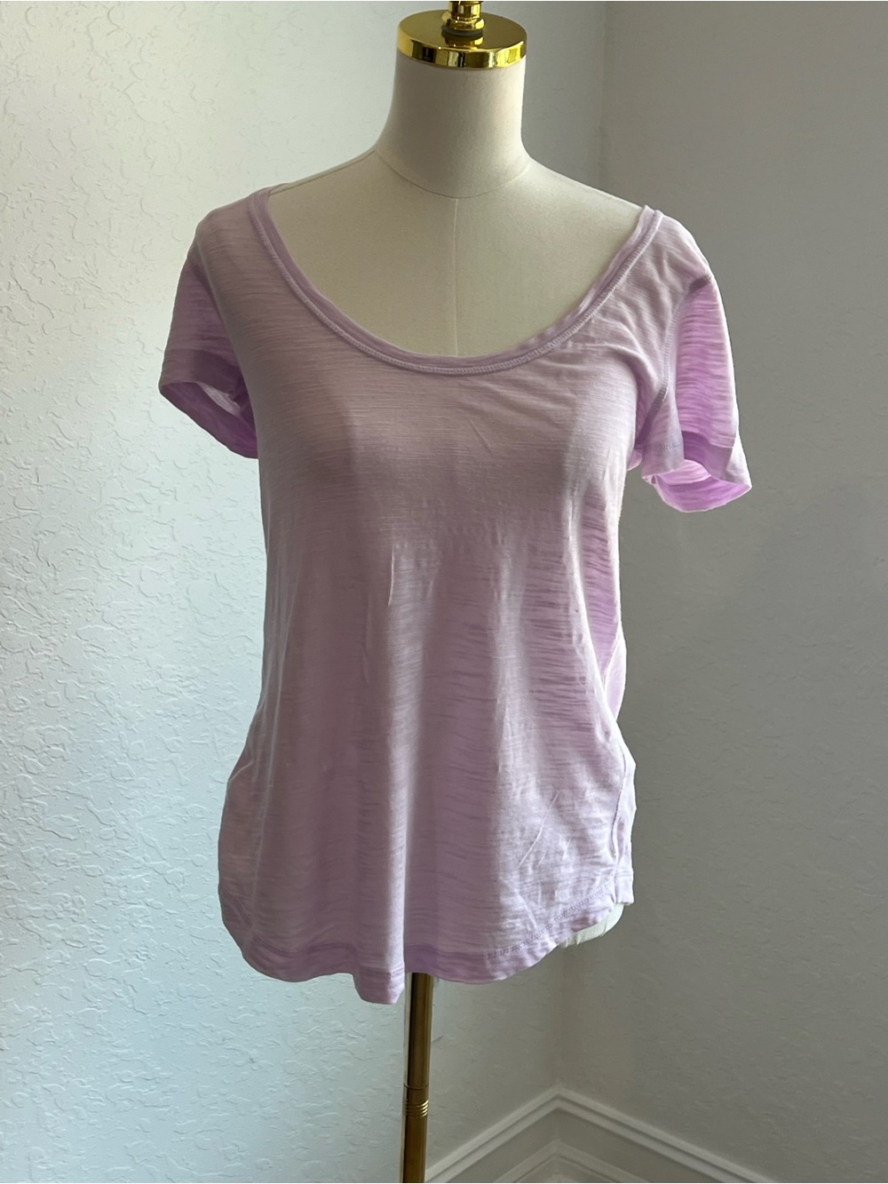 Banana Republic Light Lavender Women's Scoop Neck Tee